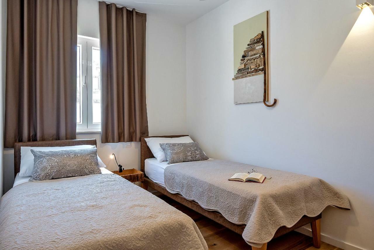 Arka Trogir Apartments - Seget Vranjica Esterno foto